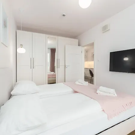 Faro Kasprowicza 20 B-c Basen Sauny Jacuzzi
